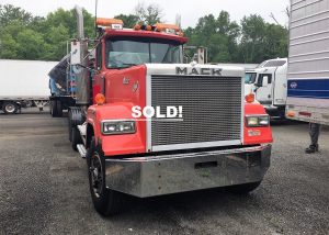 Mack Super Liner Semi Truck. 1990 model heavy hauler super liner semi tractor truck. The engine is a 425 Caterpillar with 200'000 original miles. The transmission is an 8 speed low low. This truck has a 55 ton fifth wheel and a 3 way PTO with a wet line. This Mack super liner semi truck also has 315 tires all around a Canadian spread and a ride that's like new.