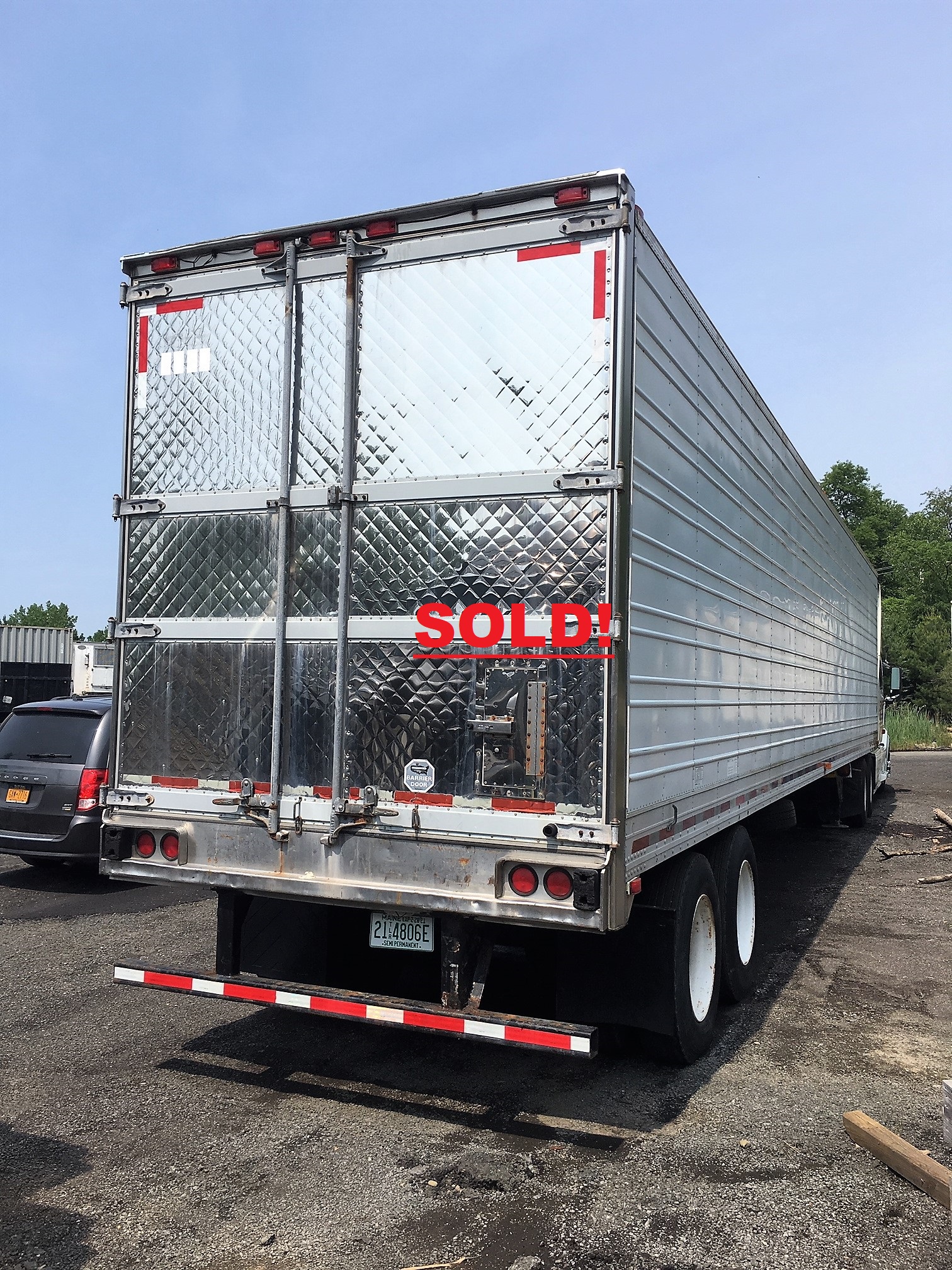 Refrigerated Trailer. 1995 model. 48 x 102 - Thermo  King Super 11 Max refer. Runs and has 18'436 hours on reefer unit.