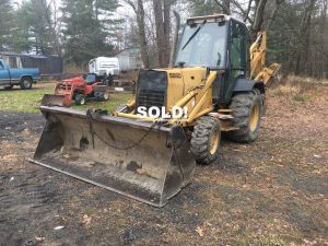 Ford 555-D Loader Backhoe. 1994 model 4 wheel drive backhoe with 5'677 hours. It has a Ford 4.2 liter 4 cylinder engine and 65 net horse power. The transmission is a 4 speed forward and reverse shuttle shift. Working 1 to 1 1/4 yard clam shell front bucket that has a 15 foot dumped bucket clearance. The hoe has a 14' 9" dig depth with a ditching bucket and additional 24" digging bucket. The backhoe also has an enclosed cab with power steering, new alternator installed in 2017, New batteries on 4/20 and new starter on 7/20. Breaks do not work and will need to be repaired. Starts and runs well.