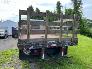 used 1990 International flatbed work truck for sale.