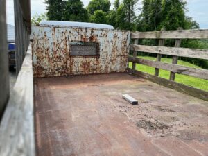 1990 International flatbed work truck for sale.