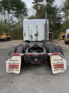1987 Freightliner semi for sale.