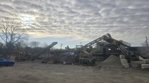 Used quarry equipment for sale. Crusher, screener.Impact crusher, stacking conveyors. portable equipment. All operational and ready to go to work.
