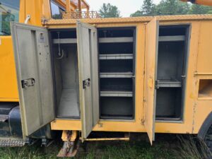 Used 2000 International bucket truck for sale.