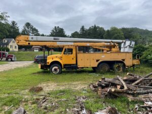 Used 2000 International bucket truck for sale.
