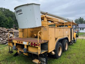 For sale, 2000 International 4900 forestry bucket truck.