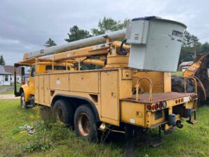 Tree trimming truck. Bucket truck for sale.