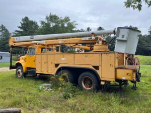 Tree trimming truck. Bucket truck for sale.
