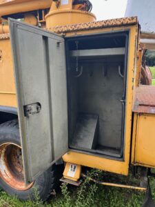 Tree trimming truck. Bucket truck for sale.