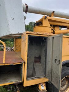 Tree trimming truck. Bucket truck for sale.