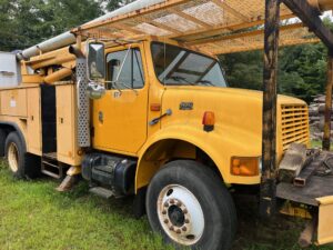 2000 International 4900 bucket truck for sale.