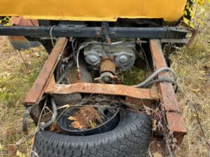Mack r model truck cab for sale. The truck has a 237 maxidine engine and a 6 speed transmission.