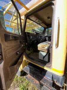 International bucket truck. 167,600 miles. 50 foot boom. Automatic transmission. for sale.