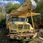 International bucket truck. 167,600 miles. 50-foot boom. Automatic transmission. For sale.