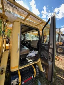 International bucket truck. 167,600 miles. 50-foot boom. Automatic transmission. for sale.