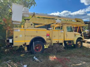1993 International 4700 bucket truck for sale.